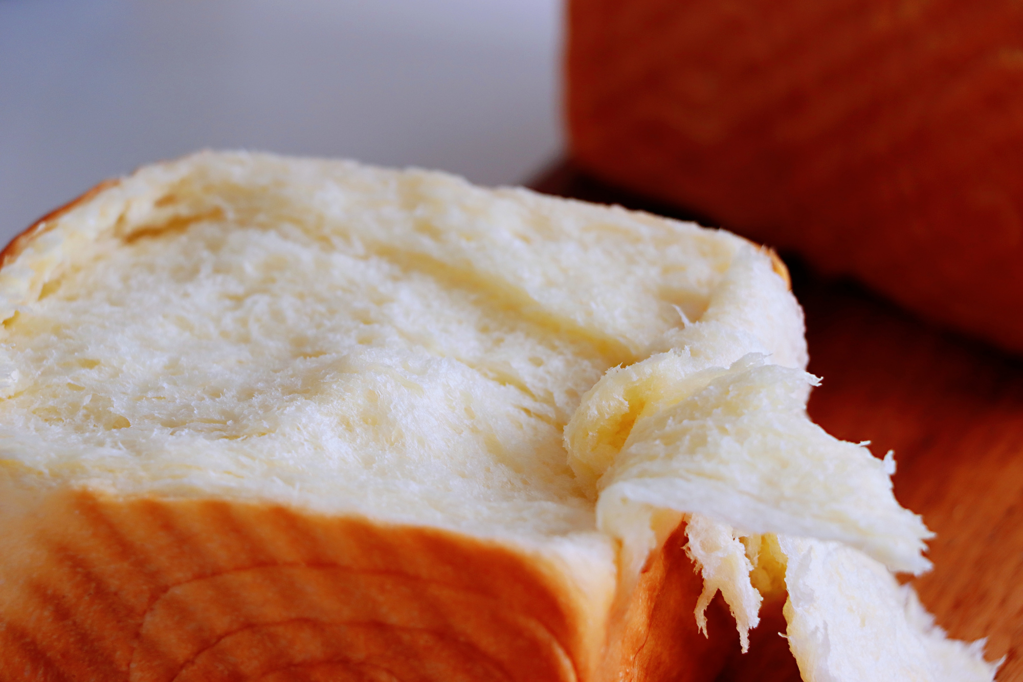 最愛的麵包配方，蓬鬆暄軟又拉絲，涼了也不硬，口感完胜麵包店