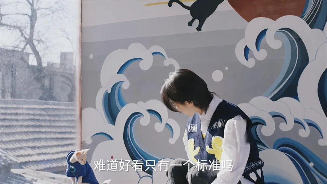 papi酱被狂骂，杨笠被举报：够了，别用“独立”绑架女孩了