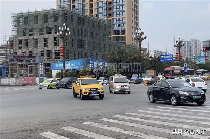 不少司机受过罚!内江交警提醒:城区这些点位易“犯规”——
