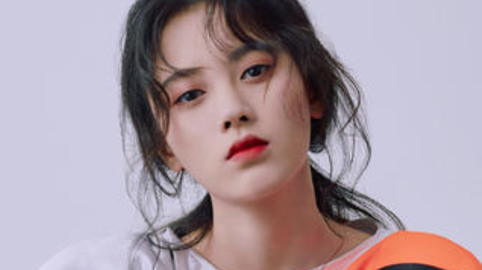 鞠婧祎叫贾玲“姐姐”被嫌弃，遭贾玲当场一句话回怼，太敢说