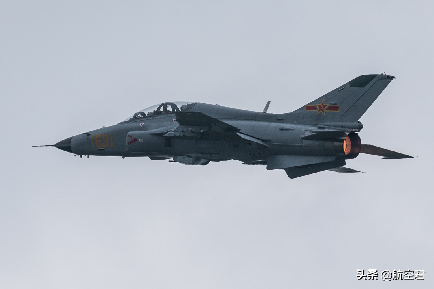 �й��վ���ӡ�ȿվ�����װ����ͬһ��ս�������������ڷ���