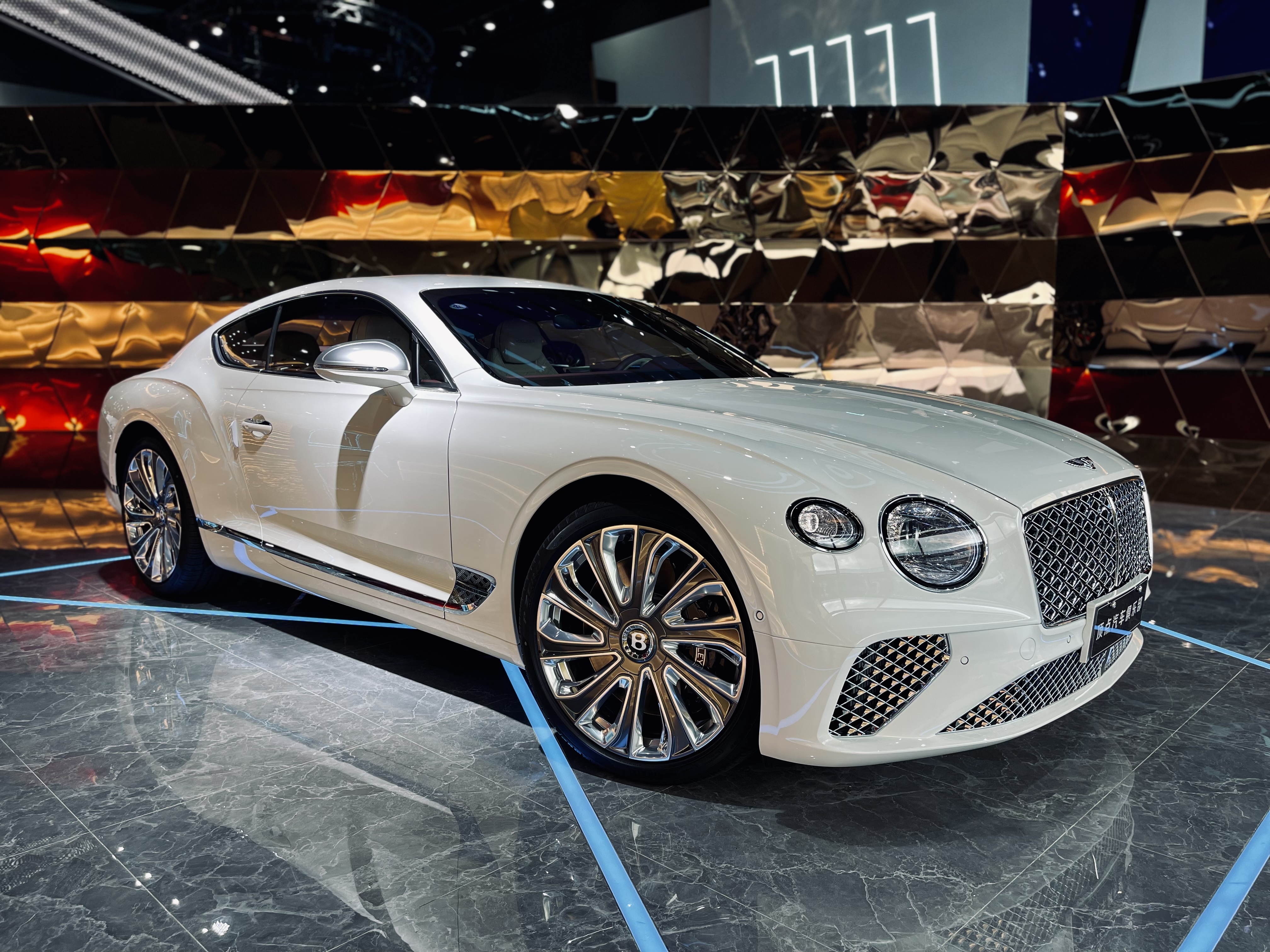 21款全新欧陆GT Mulliner 展厅现车388万