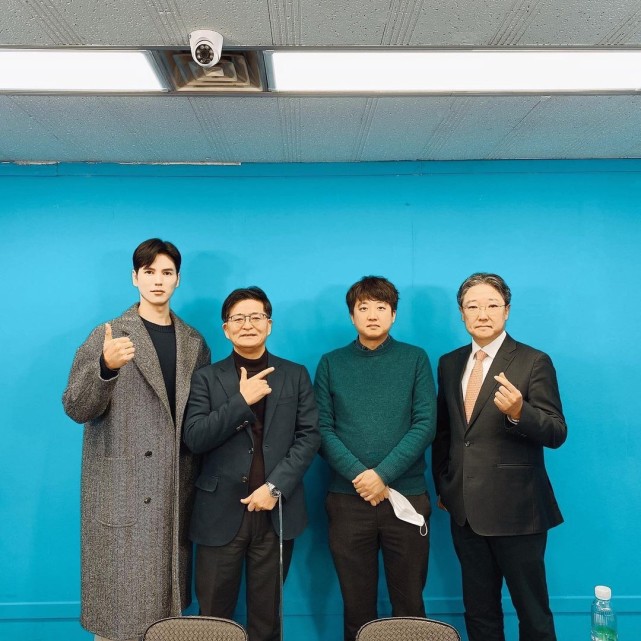 韩国33岁主持人金周永猝死家中，三天前还晒帅照