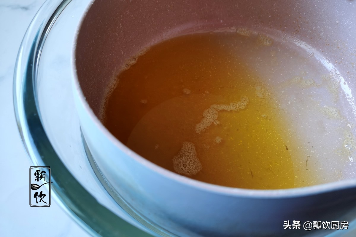 別只會做老蛋糕，這蛋糕比老蛋糕香多了，做法不難，純甜蜜享受