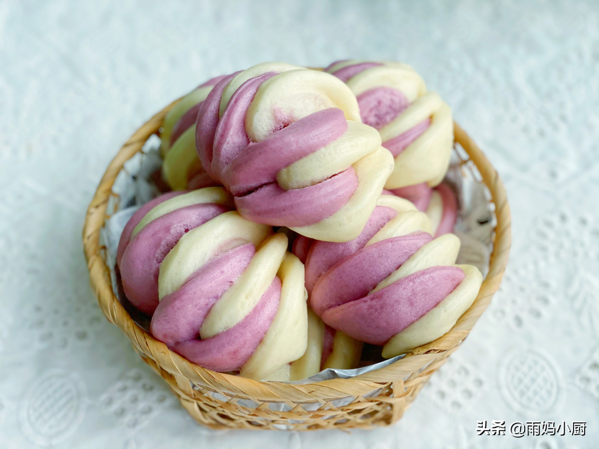 3分钟学会，1次发酵双色奶香馒头，白胖松软好吃又好看