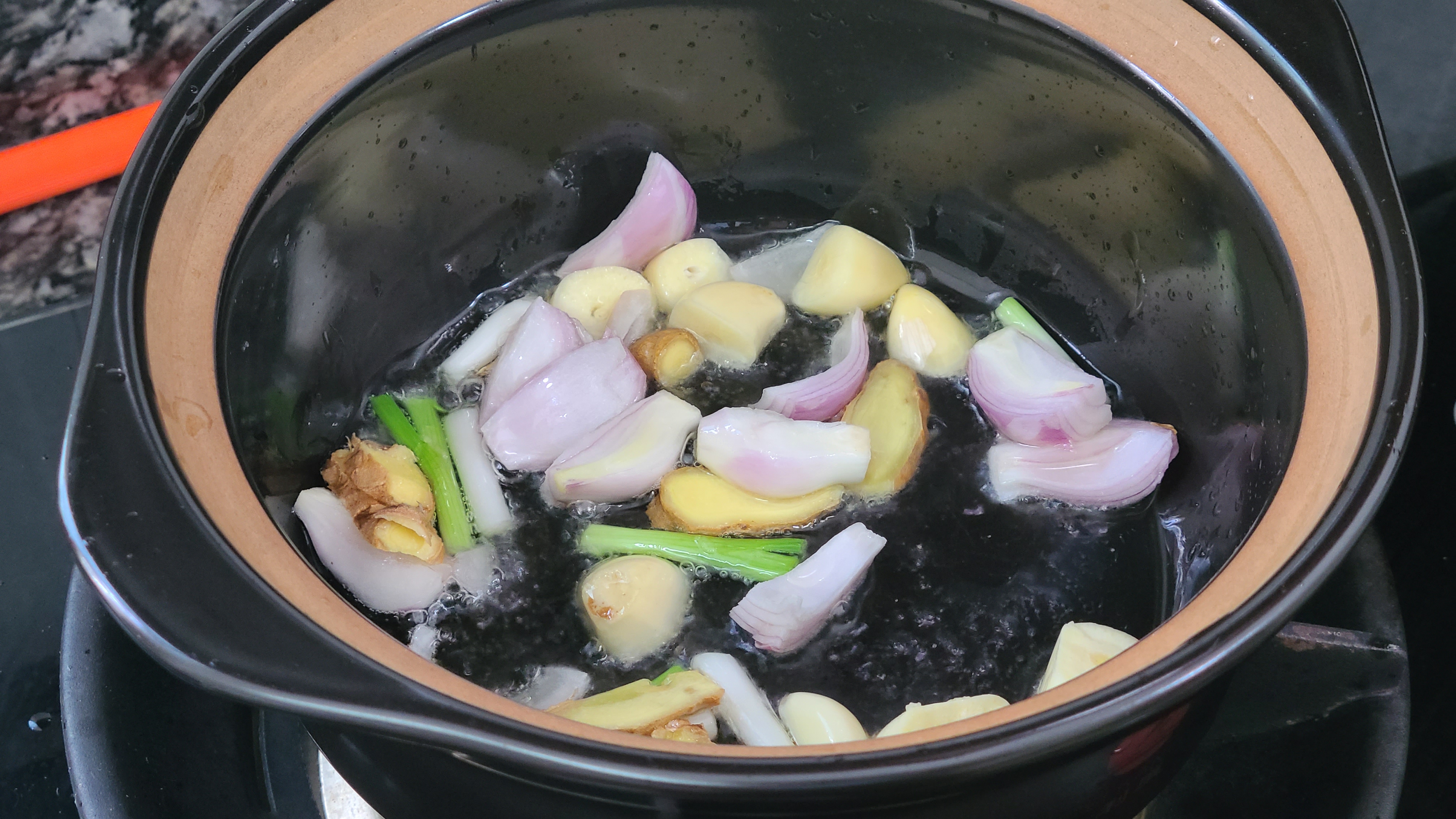 魷魚蝦煲這樣做太香了，很好吃的家常菜，味道鮮美又簡單