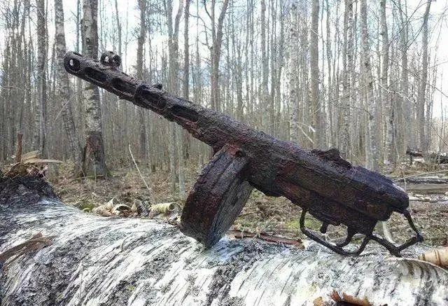 ս���ж����