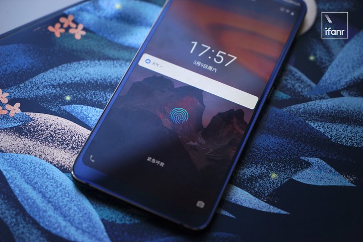 NOKIA 9 PureView 体验：它就像这个时代的 NOKIA 808