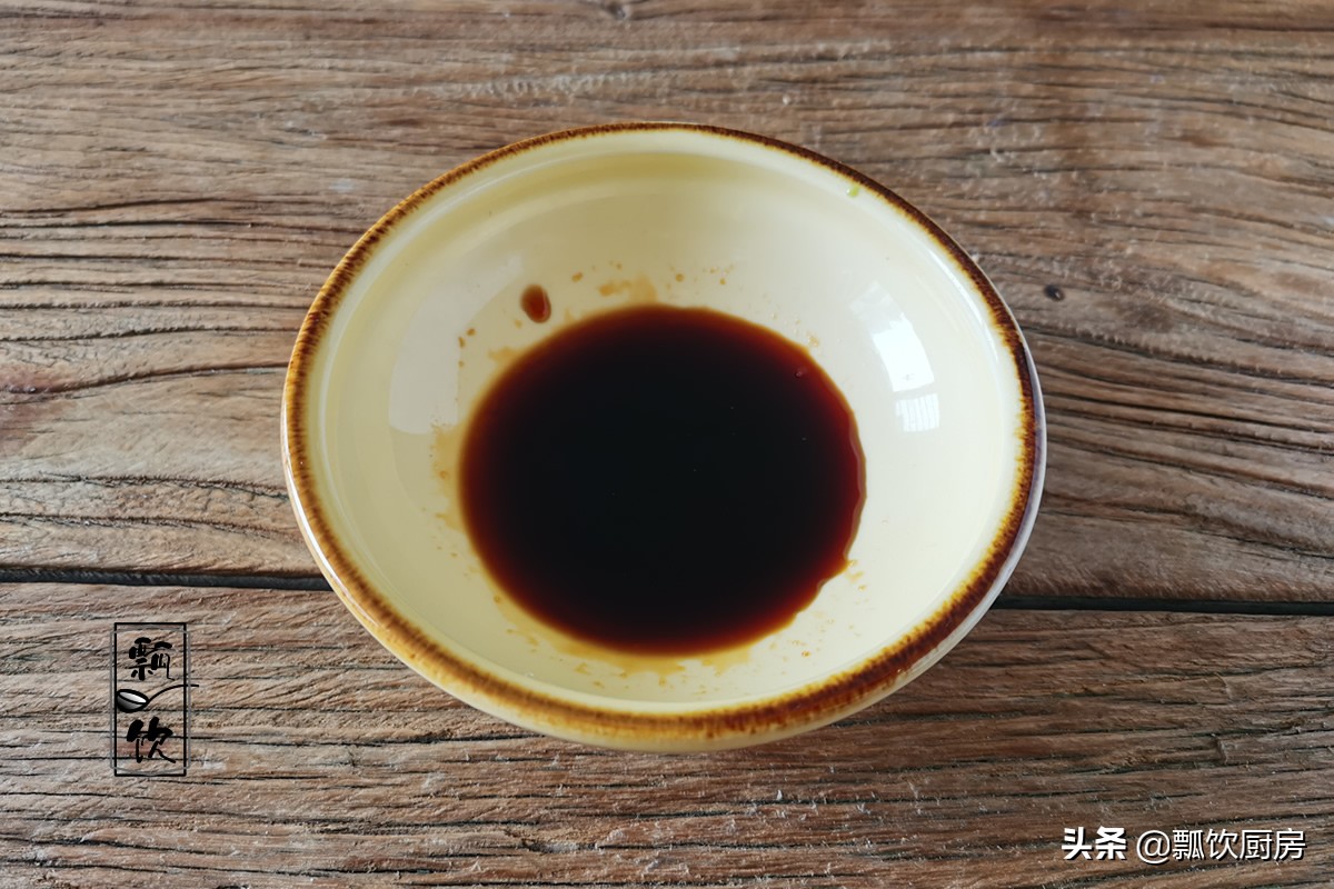 自從學會五花肉這做法，一連吃半月還沒夠，不放油都香掉牙，解饞