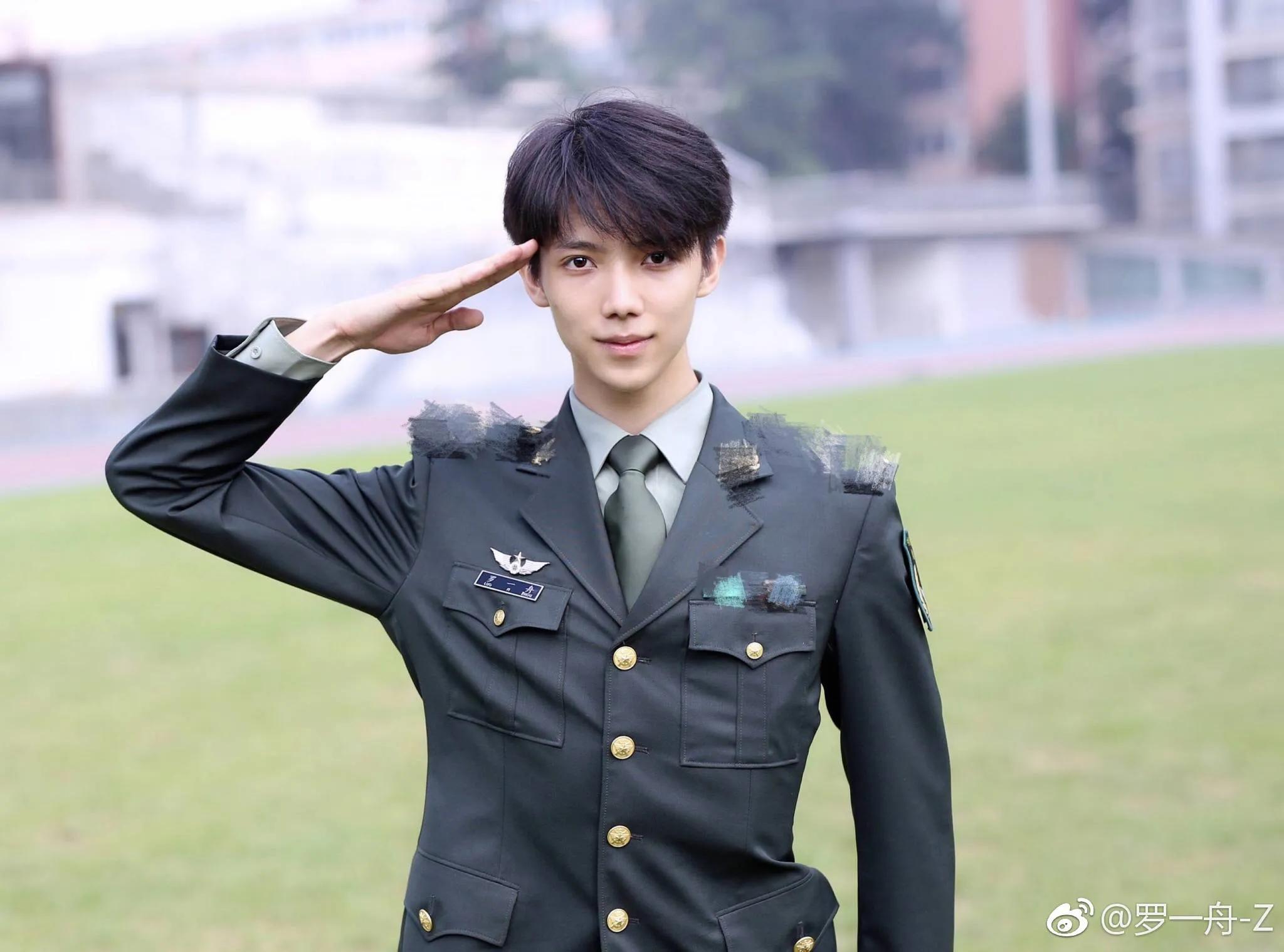 Indulge trainee Qing Dynasty sheds Luo Yizhou! 