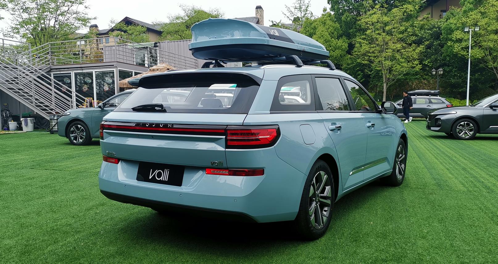 车里有个18米的双人床新宝骏valli预售828万元起