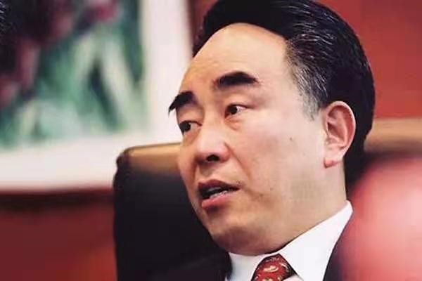 65亿元无法偿还，“坐在宝马里哭”的华晨集团宣