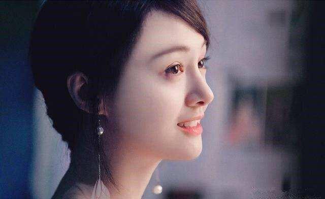 郑爽是怎么一步步走到今天的？一副好牌打稀烂