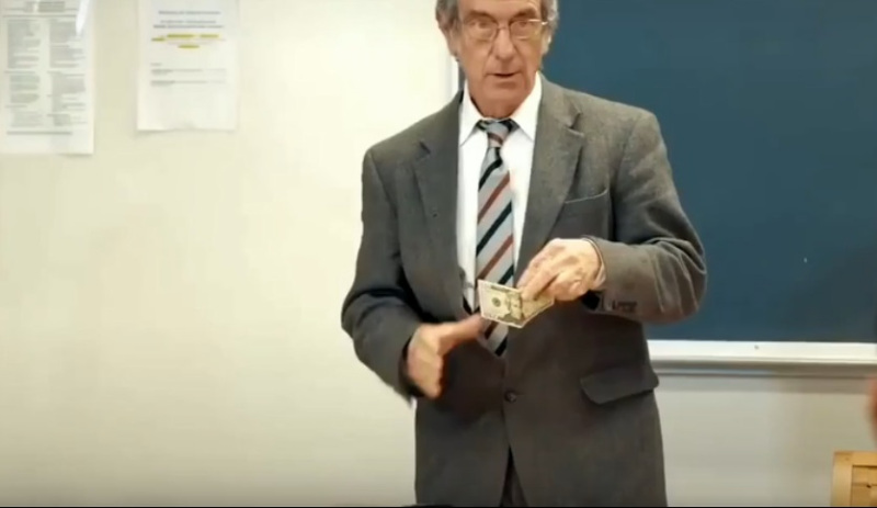 曝董卿周涛春晚有望搭档，两人的合作都能带来