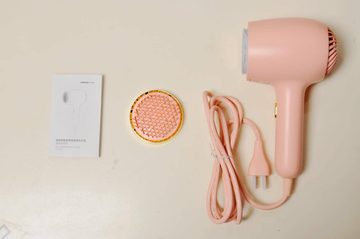 呵护宠物从吹梳开始，嗷喵喵智能宠物吹风梳体验