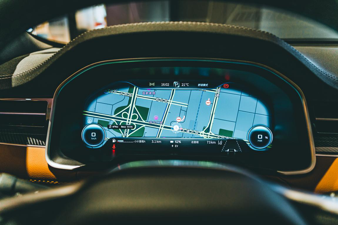 700匹马力，4.8秒加速，这台国产SUV性能比玛莎拉蒂还强