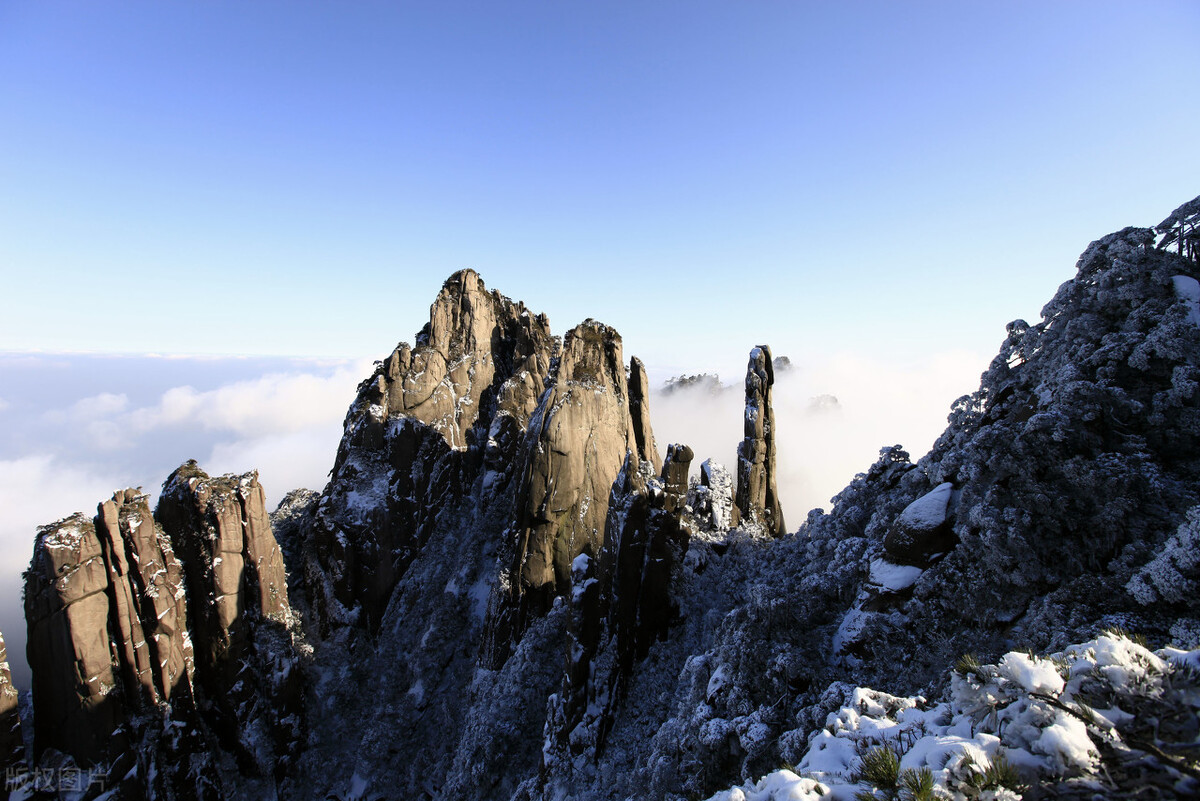 一生必去的10座低调名山，风景不输三山五岳，比佛、道教名山都美