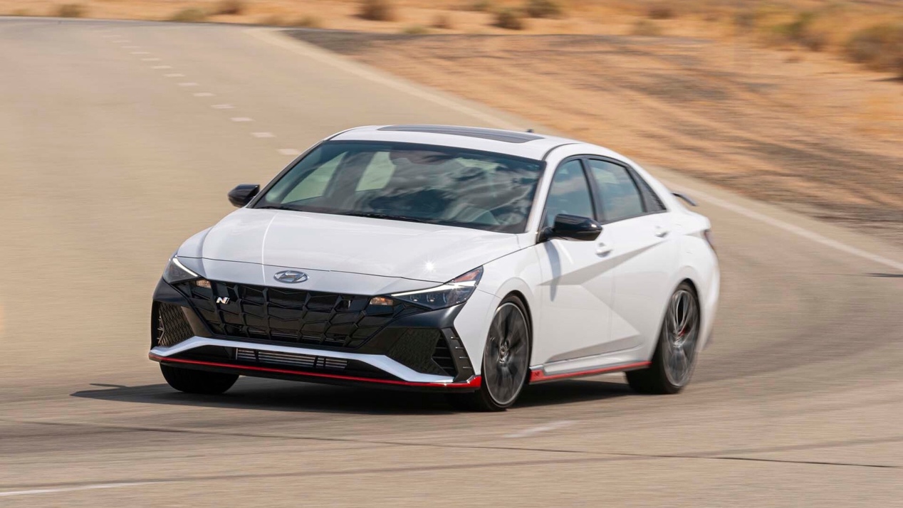 钣金小哥的梦魇！ 现代"超跑"伊兰特N亮相 百公里加速5.3秒