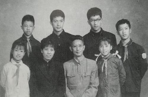 周希汉：新婚当晚出逃，曾毙俘国军64位将军，75岁因骨折离世