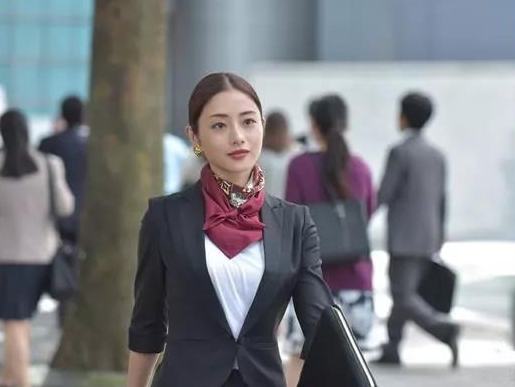 石原里美老公身份成迷，称已交往很久，用作品积累出闪婚的勇气