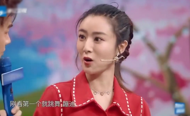 美颜对女生有多重要？35岁薇娅失去滤镜后，颜值差距一目了然