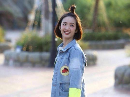 黄磊教过的学生当中，这3位火遍娱乐圈，只剩他默默无闻
