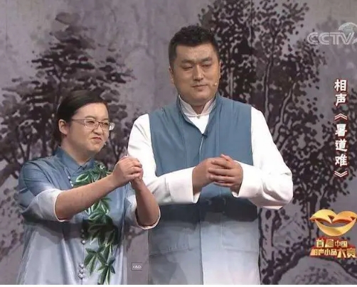 “公式相声”登上央视，姜昆冯巩打出90多分，这