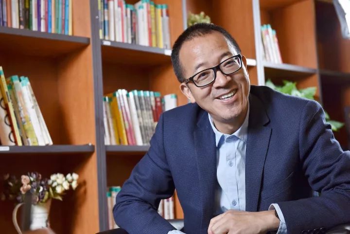 “中国最富有的老师”俞敏洪，竟然恨不得从未做过新东方
