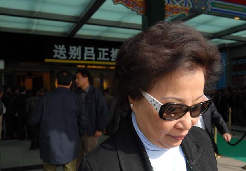 吕正操：没参加过长征，后授衔开国上将，晚年