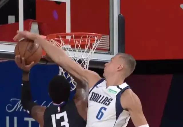 42+9+7ï¼ä¸å¥å¥æåå²ç¬¬ä¸ï¼æ³¢ç¥è¢«é©±éï¼è©¹å§æ¯ç®è½°è¿çå¤ªåäº