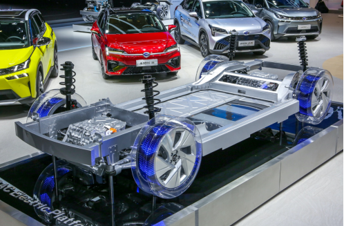 广汽新能源车展科技秀，全球首发两挡双电机“四合一”集成电驱