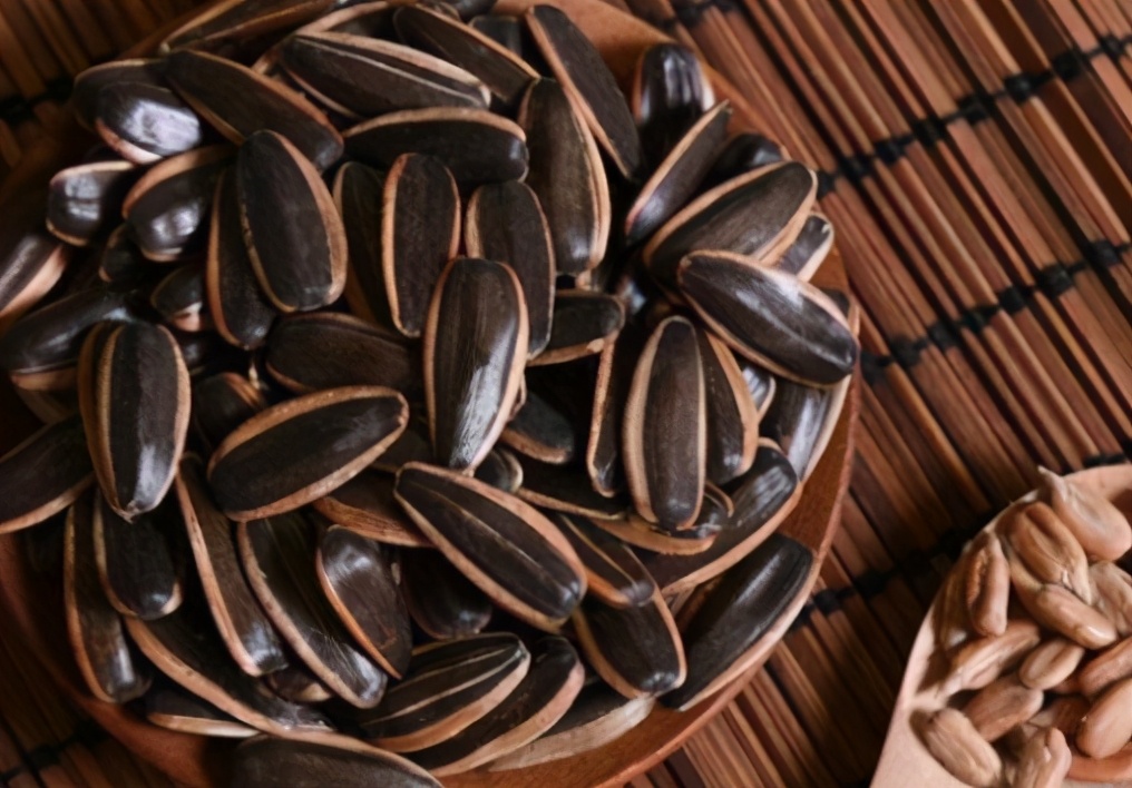 他36岁辞职，去卖冰棍、卖瓜子，身价180亿，成安徽首富，凭啥