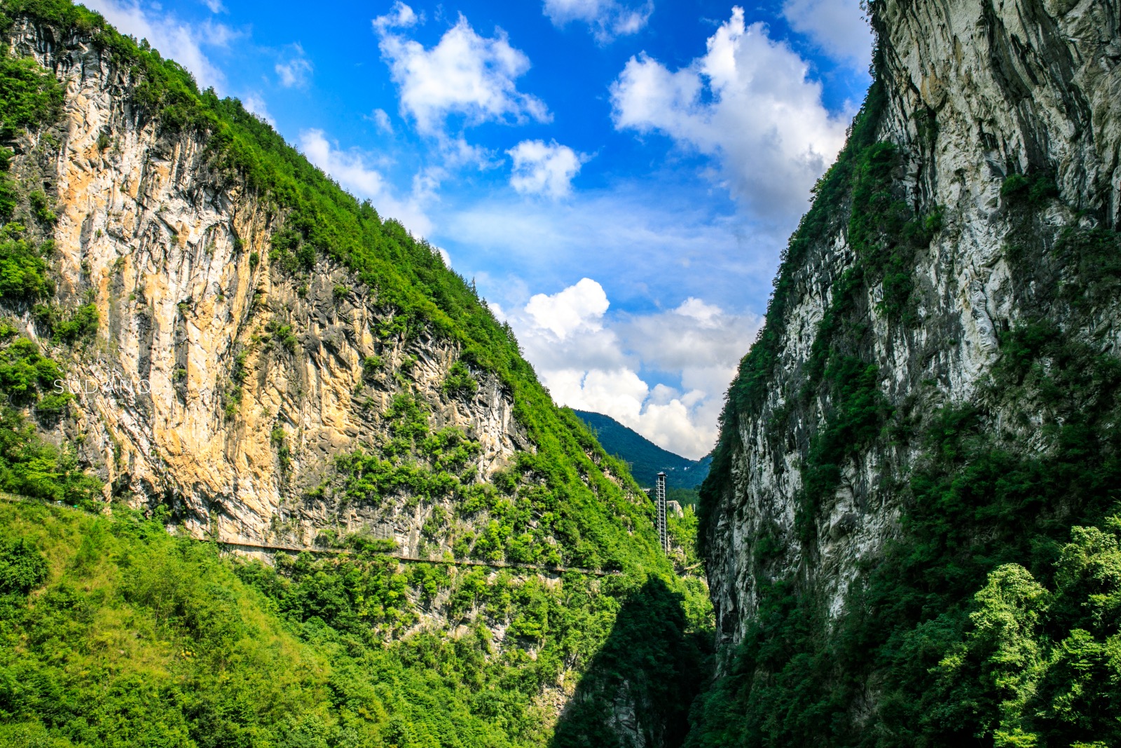 Secret Hubei Tour: Enshi Earth Heart Valley, named "China's Most Beautiful Wonderland" by CNN