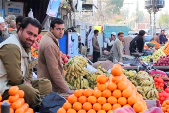 �й��������ֵİ����ֵܣ�Ϊ�γٳٷ�չ��������