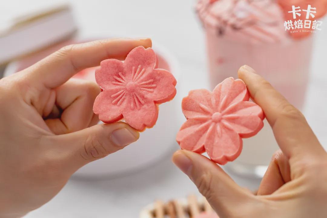 Red the small biscuit that alls over entire network! Beautiful celestial being, bite glibly crisp sweet