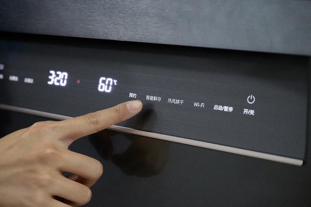 COLMO B3洗碗机技术革新，引领厨间极净时代