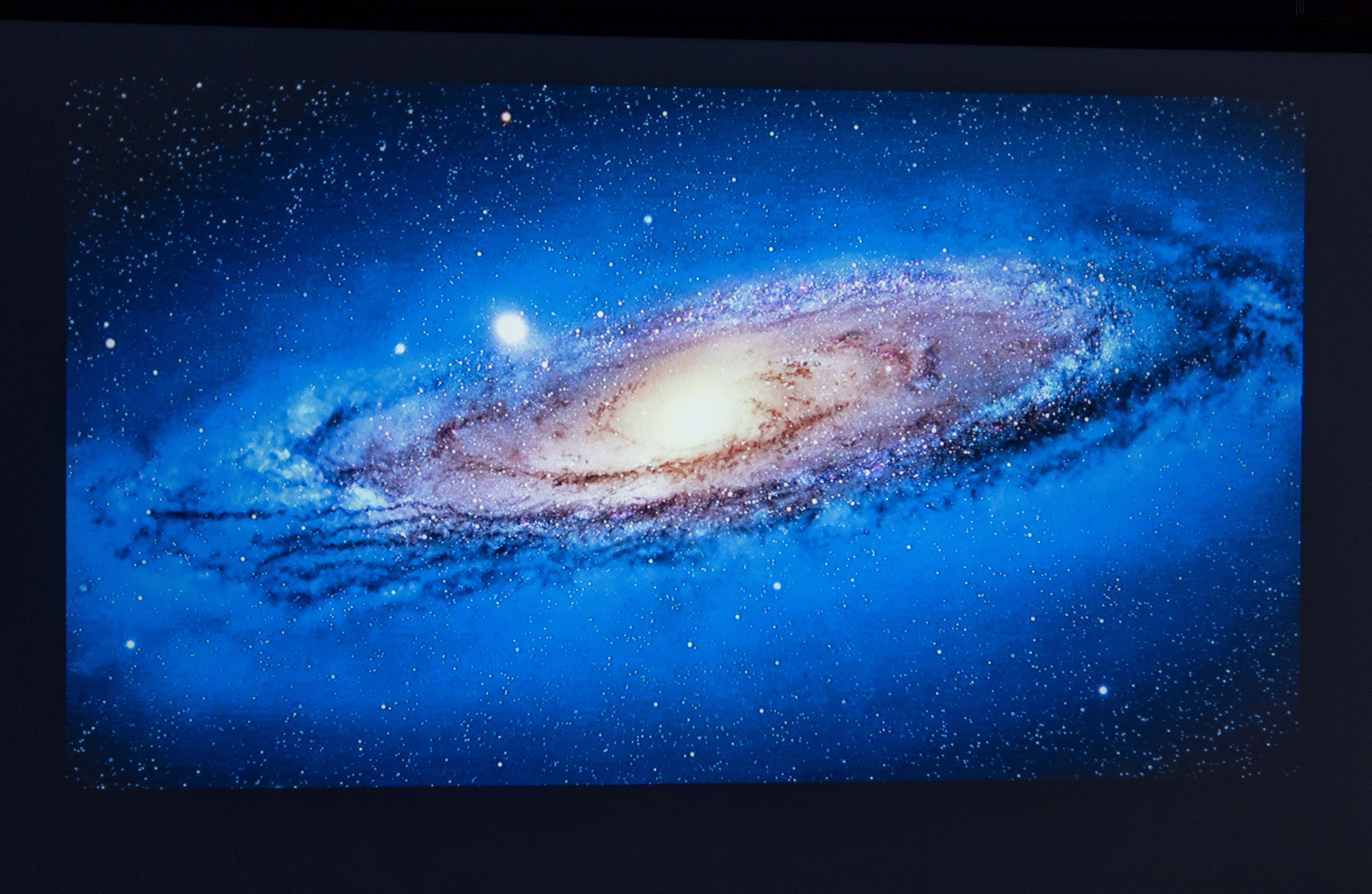 多设备投屏清晰明亮你想要的它都有泰捷weboxt1智能投影仪