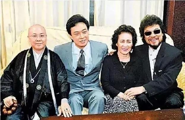 费玉清“被癌症晚期”：消失一年的他究竟去哪