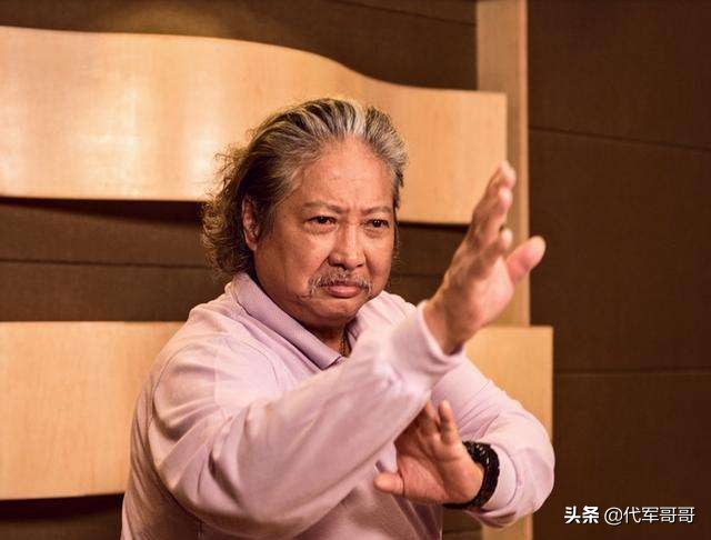 一婚娶韩国美女，二婚娶小13岁选美冠军，如今