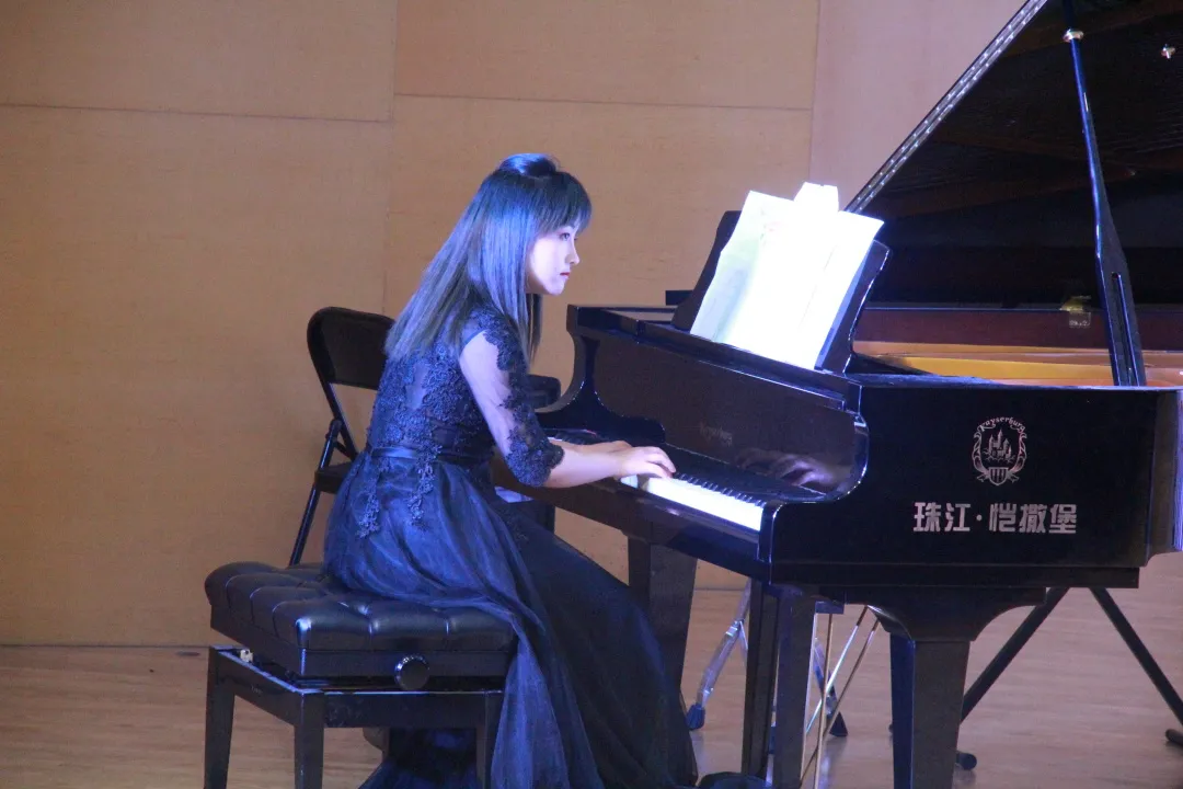 阳光下成长丨成都市双流区棠湖小学参加区第十三届中小学艺术节