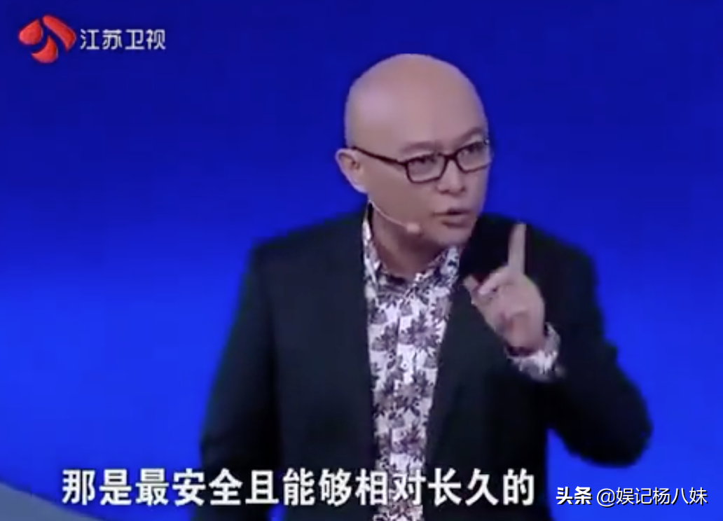 难怪孟非能主持《非诚勿扰》11年，了解他的婚姻，观众更相信爱情