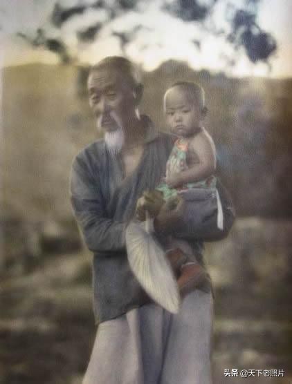 清朝末年的各地孩童老照片集 看100年前的儿童生活状态