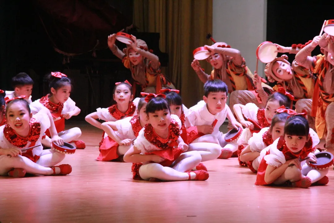 阳光下成长丨成都市双流区棠湖小学参加区第十三届中小学艺术节