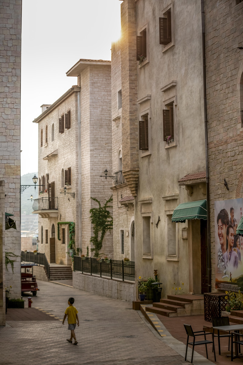 长沙周边的好去处，在意大利电影小镇，度过热闹的威尼斯狂欢节