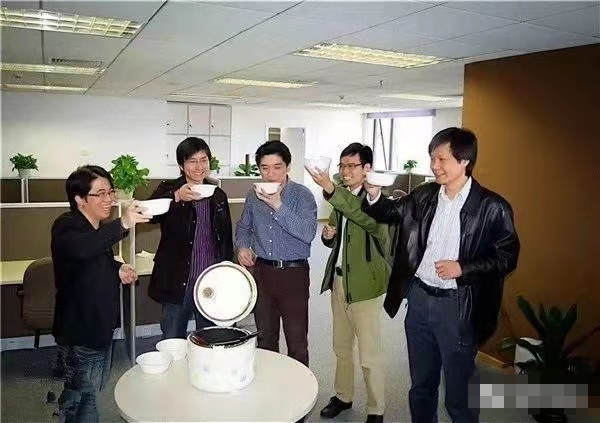 卸任总裁，41岁再创业，一做就是上千亿，这个湖北佬真能折腾