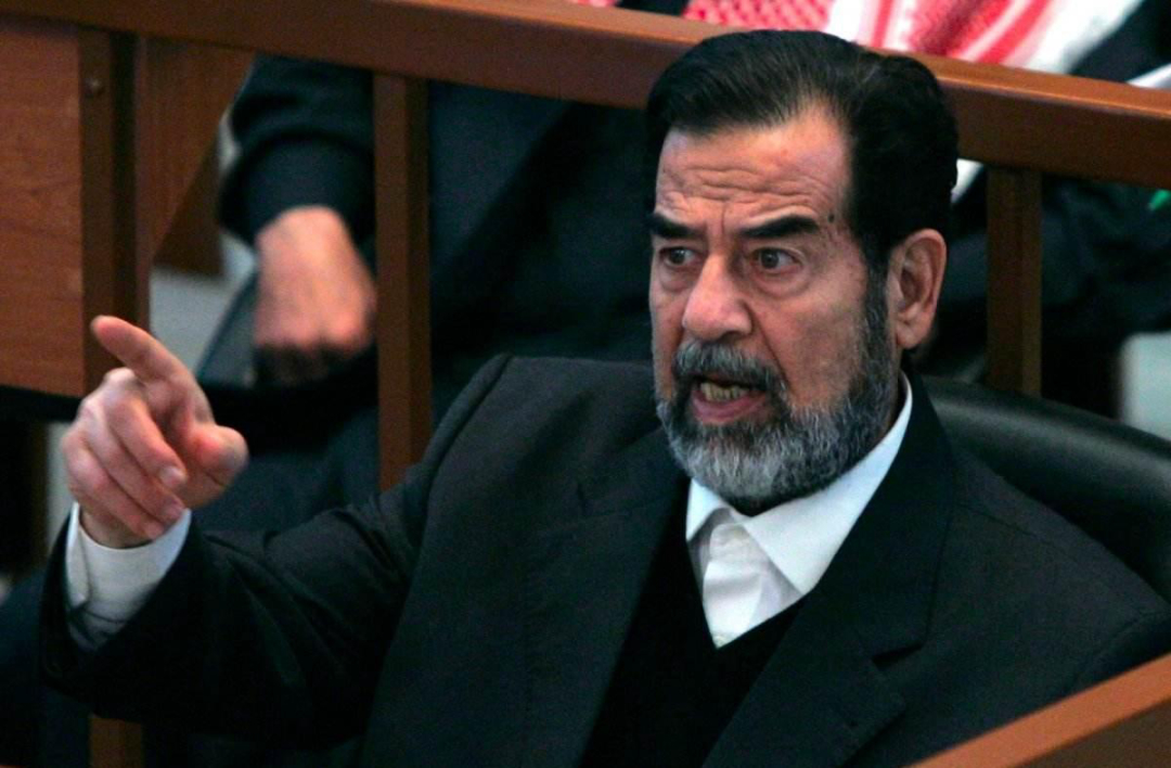 海湾战争中，萨达姆是如何对待俘虏的美国女兵的？让美国颜面扫地