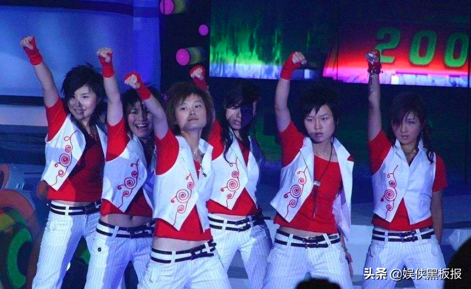 超女地摊摆到新西兰？出道15年都没红，因那一年