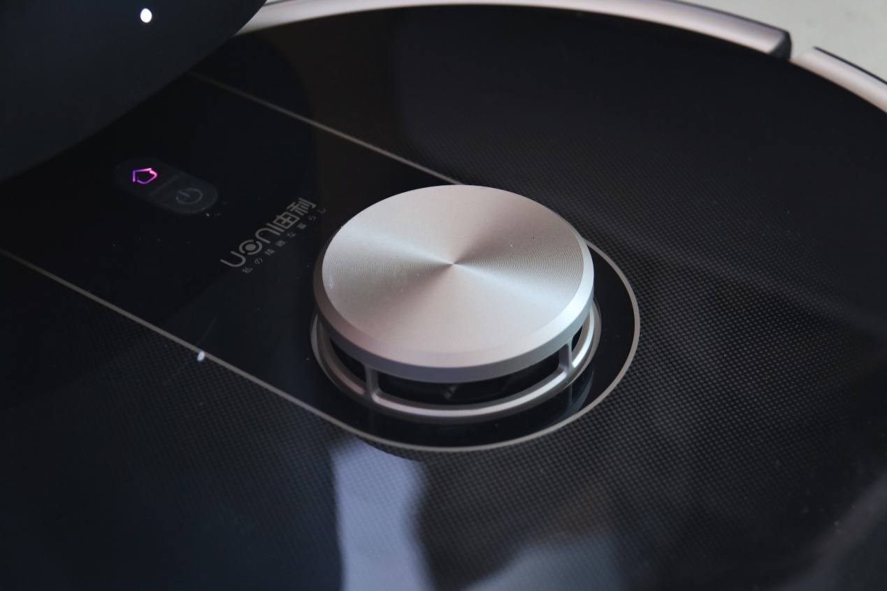 这个假期有规划：自动集尘更方便，由利V980 PLUS体验