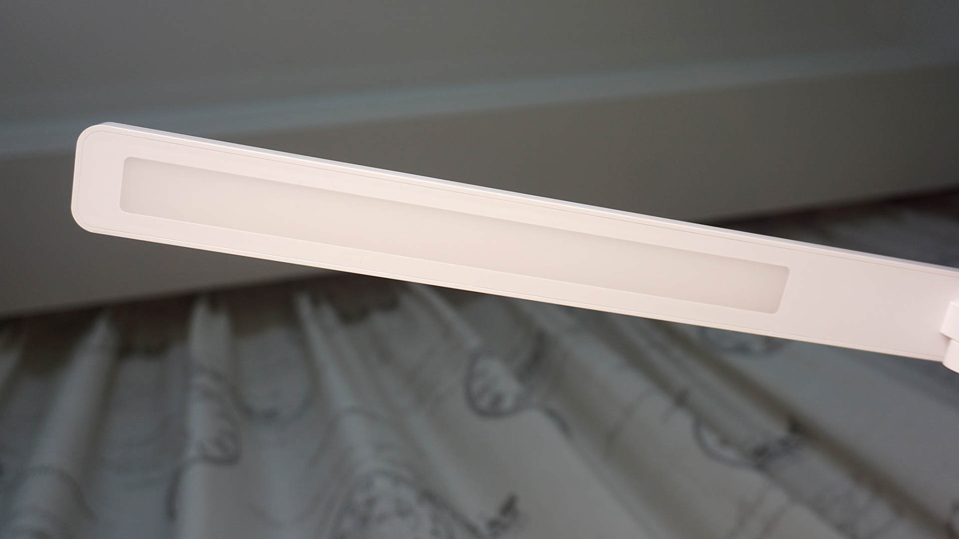 简约不简单，国A级照明，华为智能台灯2i评测