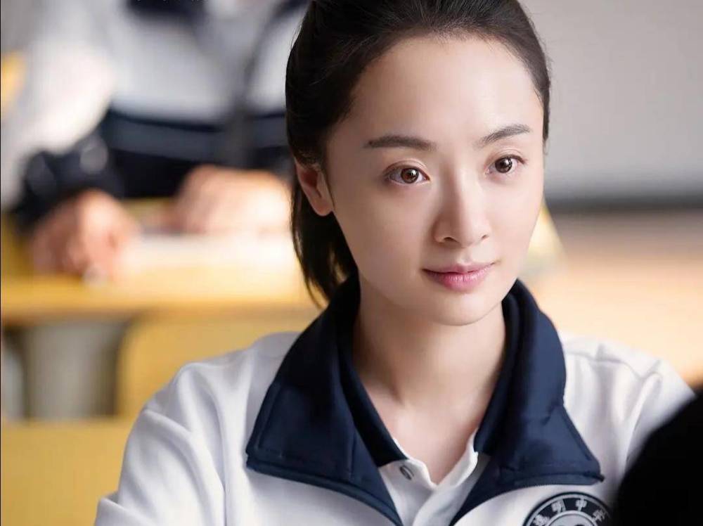官宣恋情仅62天后，她就承认了当妈的身份，才28岁，结婚了吗？
